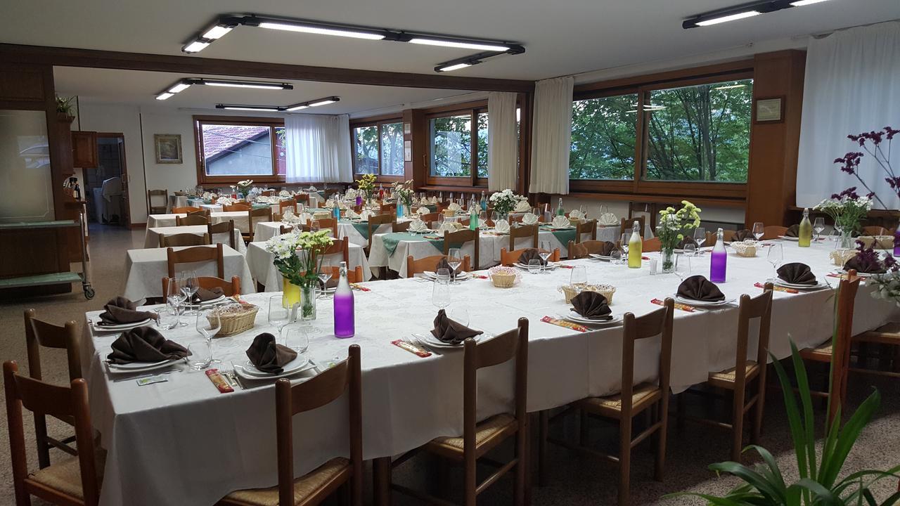 Ristorante Primula Bianca Hotel Varzi Buitenkant foto